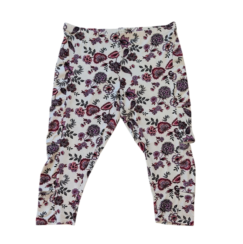 Eye Candy Floral Decorative Leg Slits Capri Yoga Pants 3X White Pink Purple